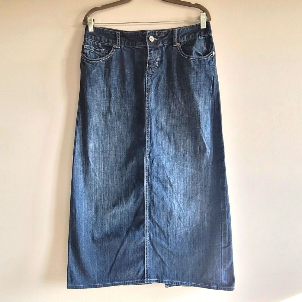 Modest Maurices Long Denim Dark Wash Maxi Skirt.  Sz 5/6